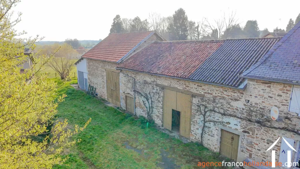 House for sale linards, limousin, Li1038 Image - 36