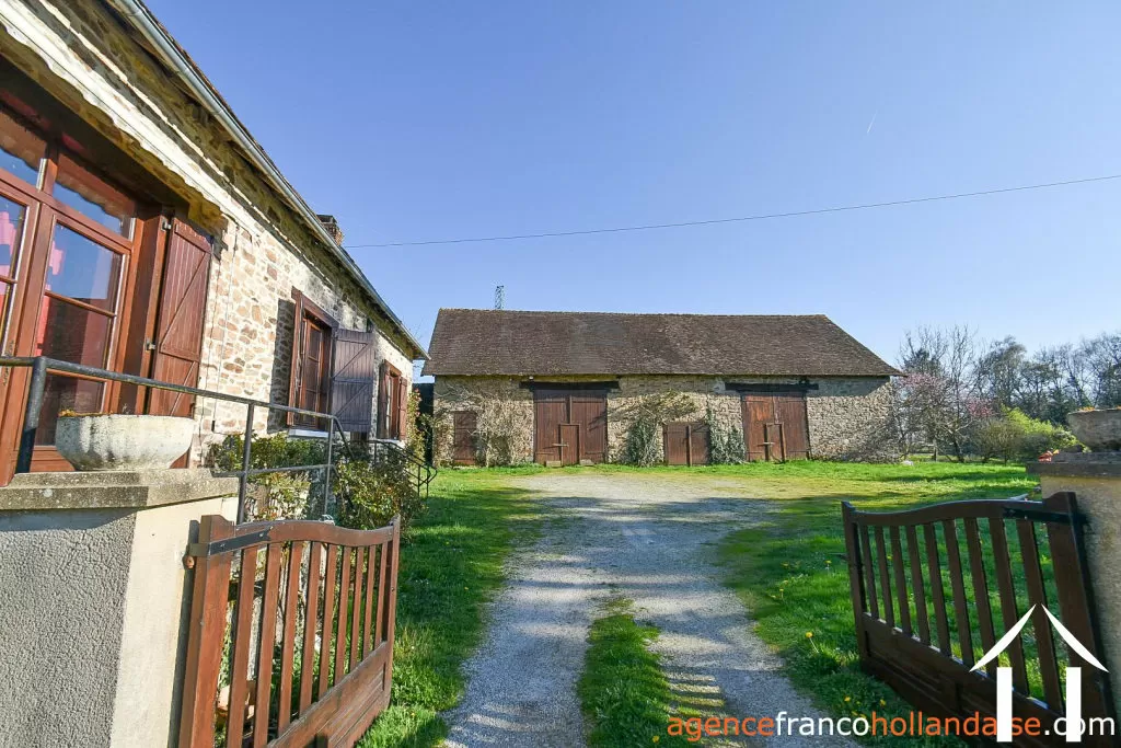 Property 1 hectare ++ for sale meuzac, limousin, Li1039 Image - 19