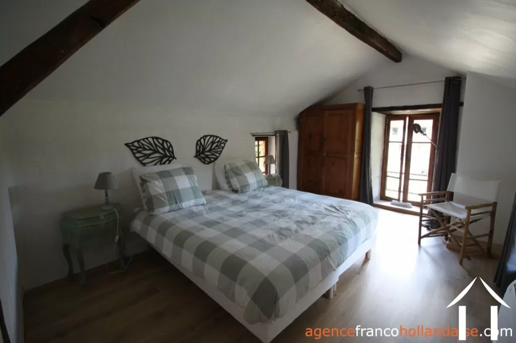 House for sale chalus, auvergne, Li1040 Image - 28