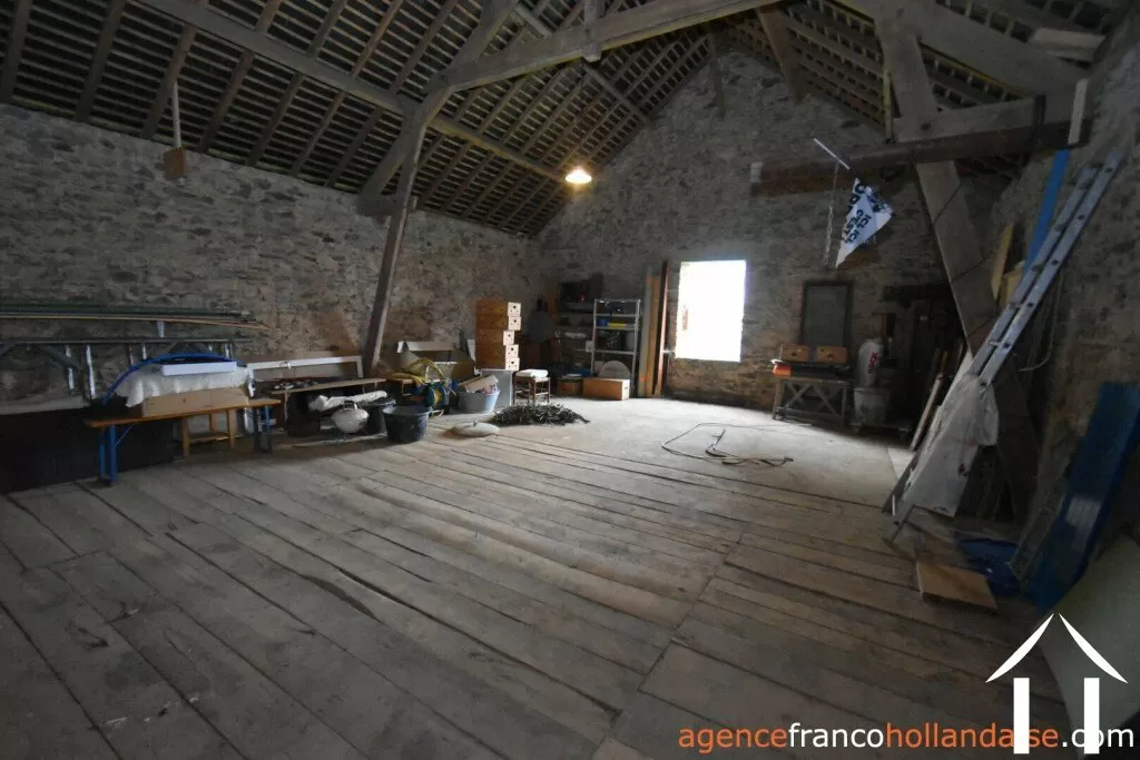 House for sale la croisille sur briance, limousin, Li1042 Image - 23