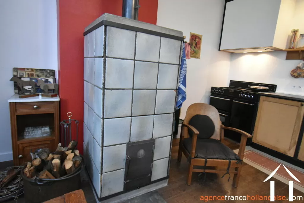 House for sale la croisille sur briance, limousin, Li1042 Image - 8