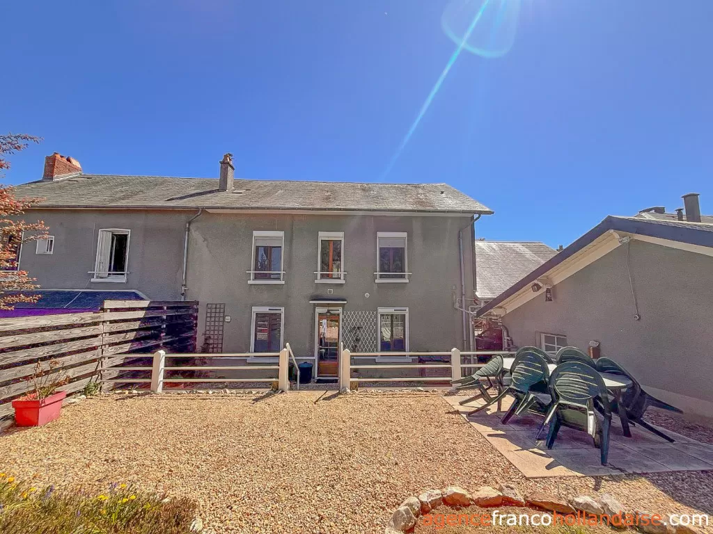 Village house for sale chateauneuf la foret, limousin, Li1043 Image - 11