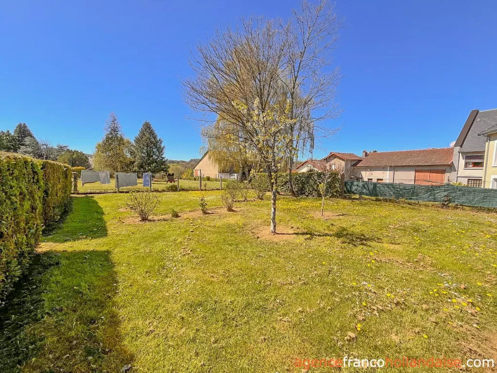 Village house for sale chateauneuf la foret, limousin, Li1043 Image - 27