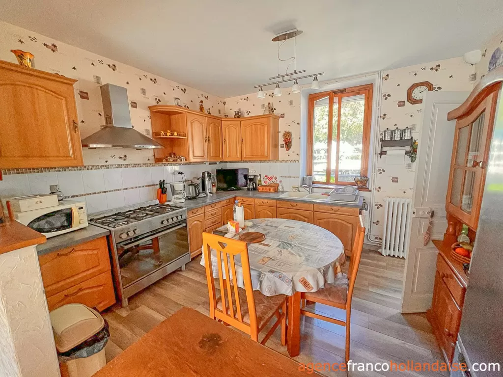 Village house for sale chateauneuf la foret, limousin, Li1043 Image - 5