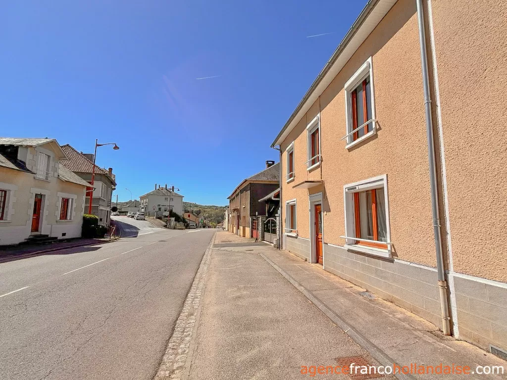 Village house for sale chateauneuf la foret, limousin, Li1043 Image - 37