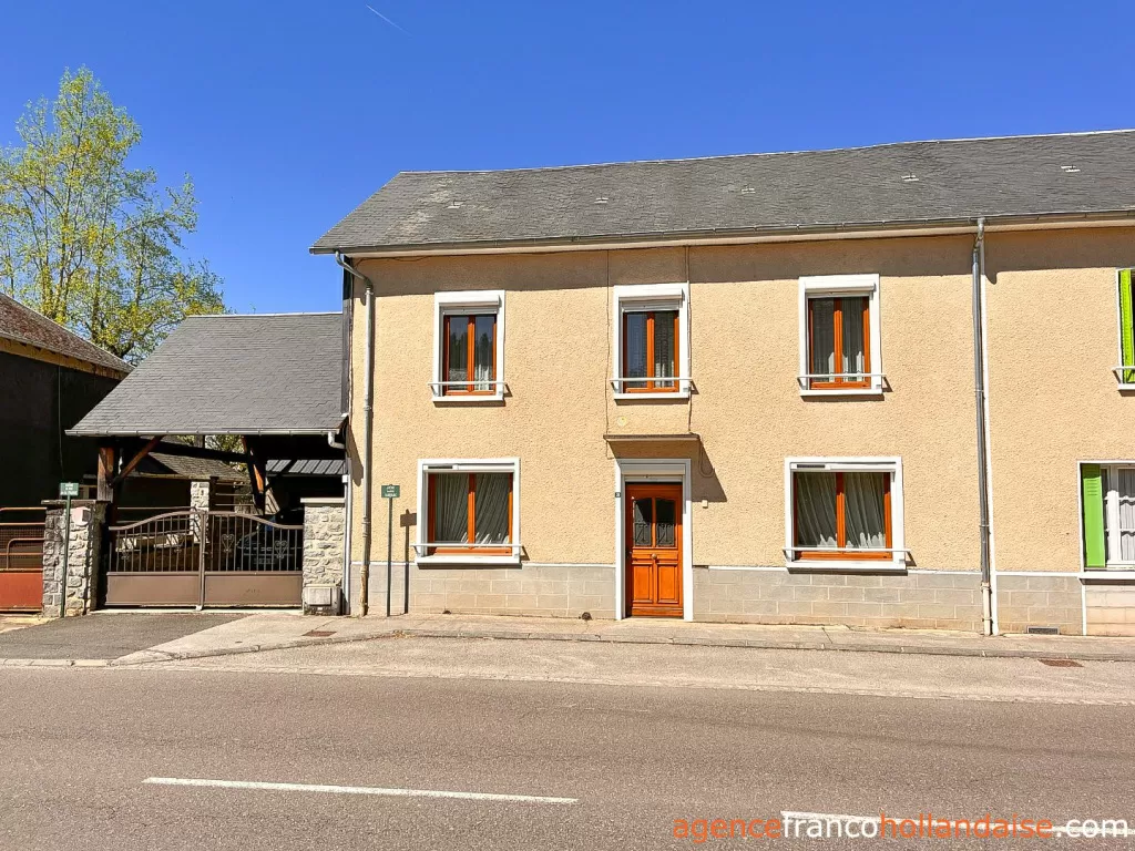 Village house for sale chateauneuf la foret, limousin, Li1043 Image - 32