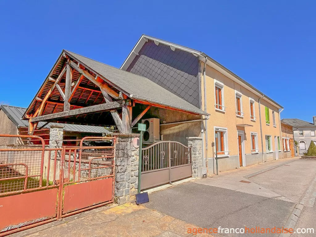 Village house for sale chateauneuf la foret, limousin, Li1043 Image - 35