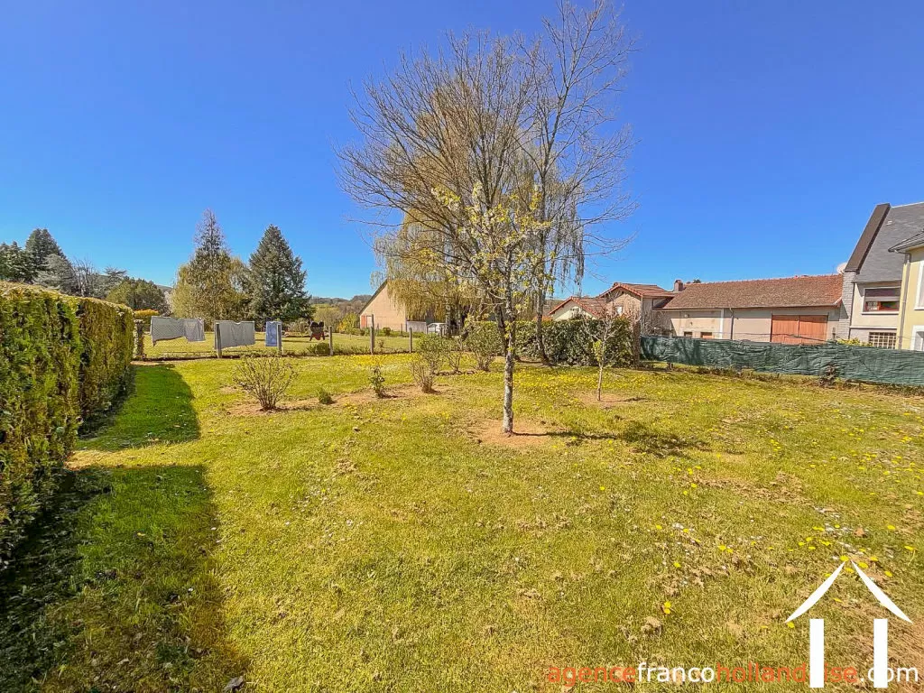 Village house for sale chateauneuf la foret, limousin, Li1045 Image - 27