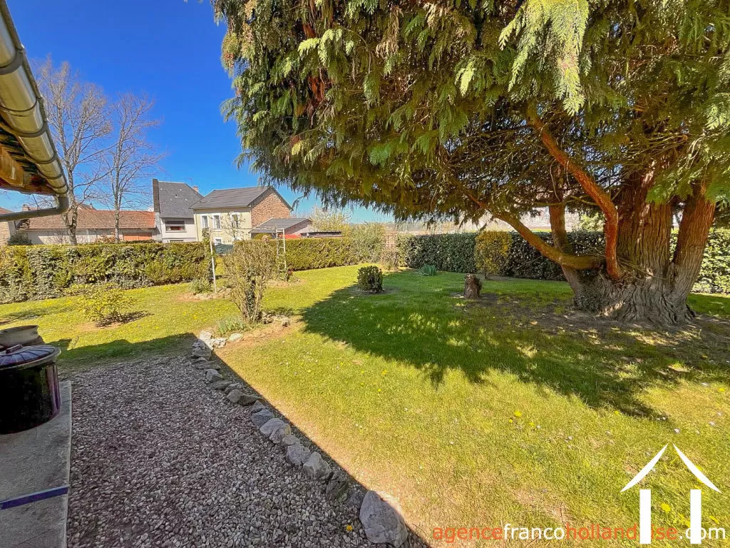 Village house for sale chateauneuf la foret, limousin, Li1045 Image - 28