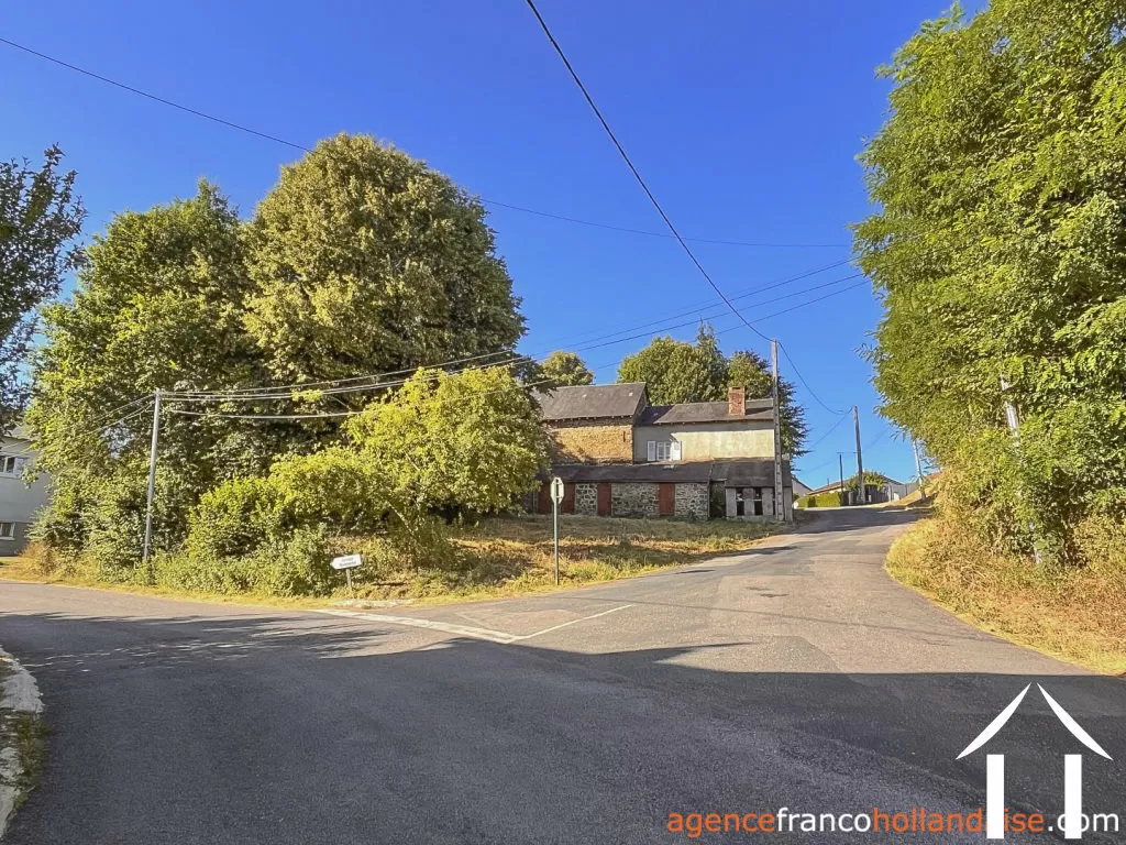 House for sale chateauneuf la foret, limousin, Li1048 Image - 55