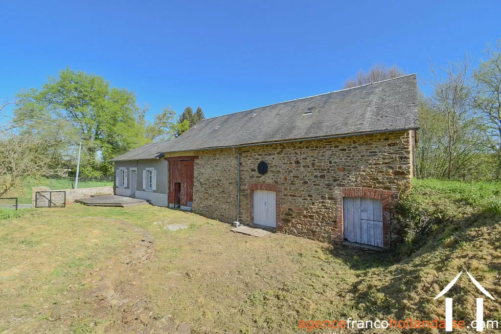 House for sale chateauneuf la foret, limousin, Li1048 Image - 23
