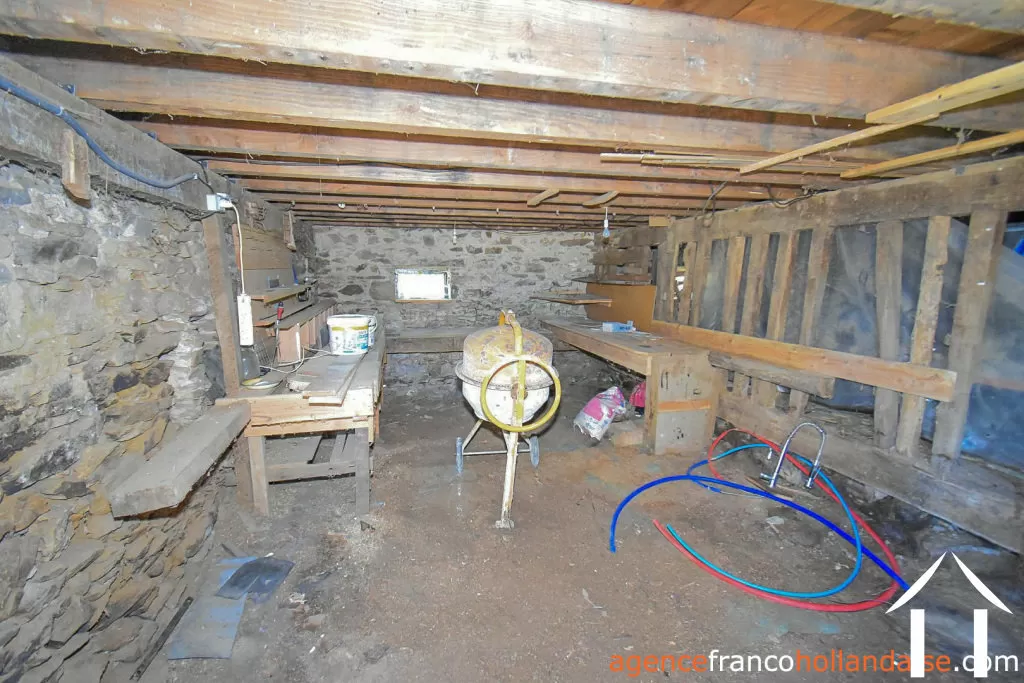 House for sale chateauneuf la foret, limousin, Li1048 Image - 27