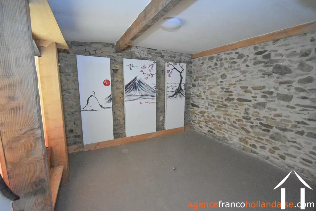 House for sale chateauneuf la foret, limousin, Li1048 Image - 29