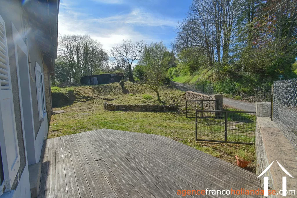 House for sale chateauneuf la foret, limousin, Li1048 Image - 21