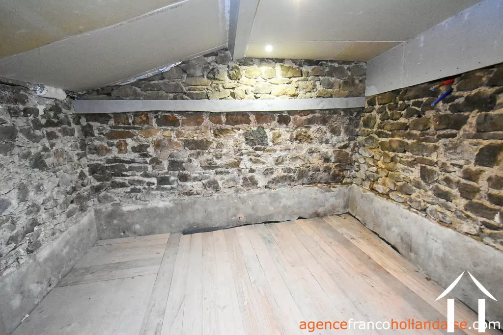 House for sale chateauneuf la foret, limousin, Li1048 Image - 20