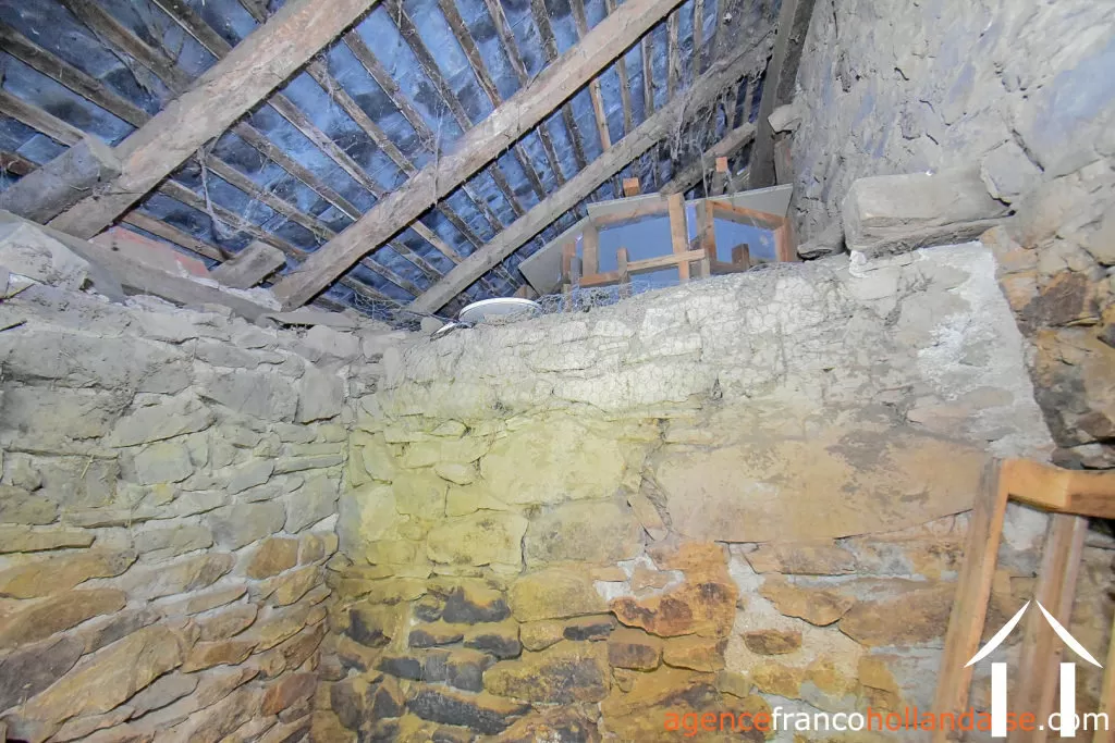 House for sale chateauneuf la foret, limousin, Li1048 Image - 38