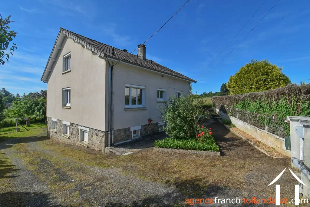 Village house for sale chamberet, limousin, Li1053 Image - 41
