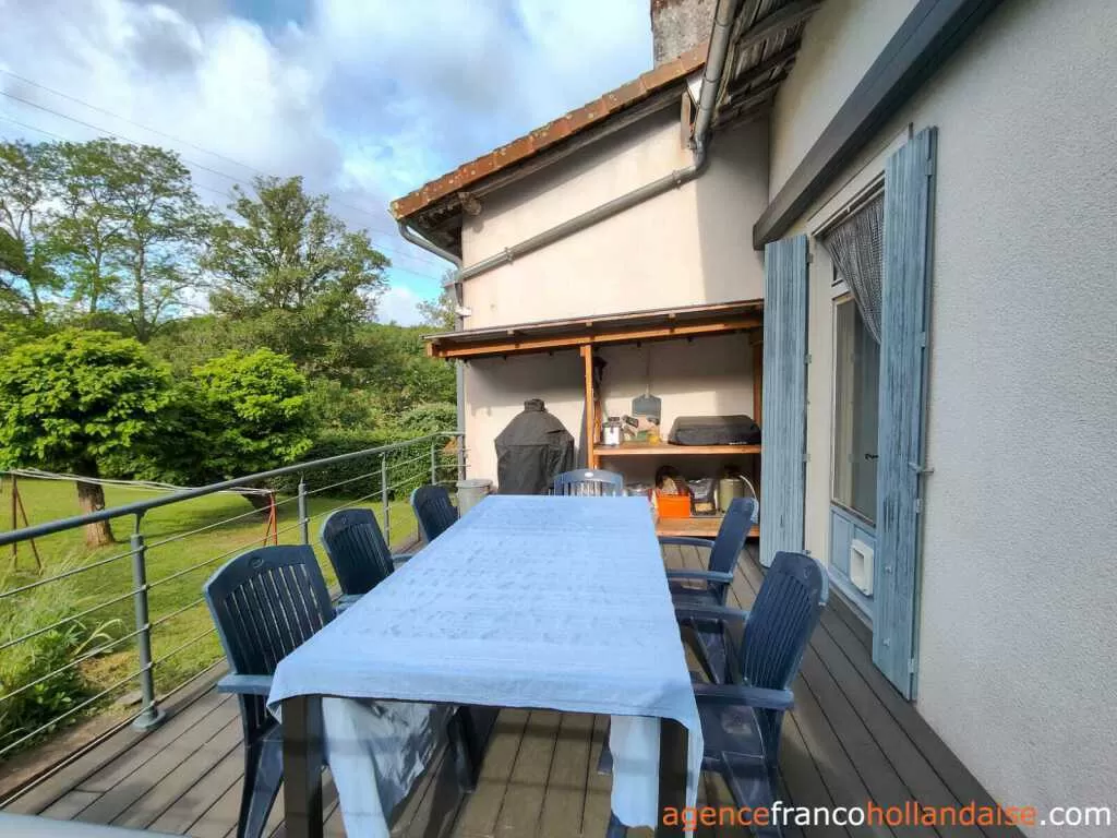 House with guest house for sale rochechouart, limousin, Li1054 Image - 9