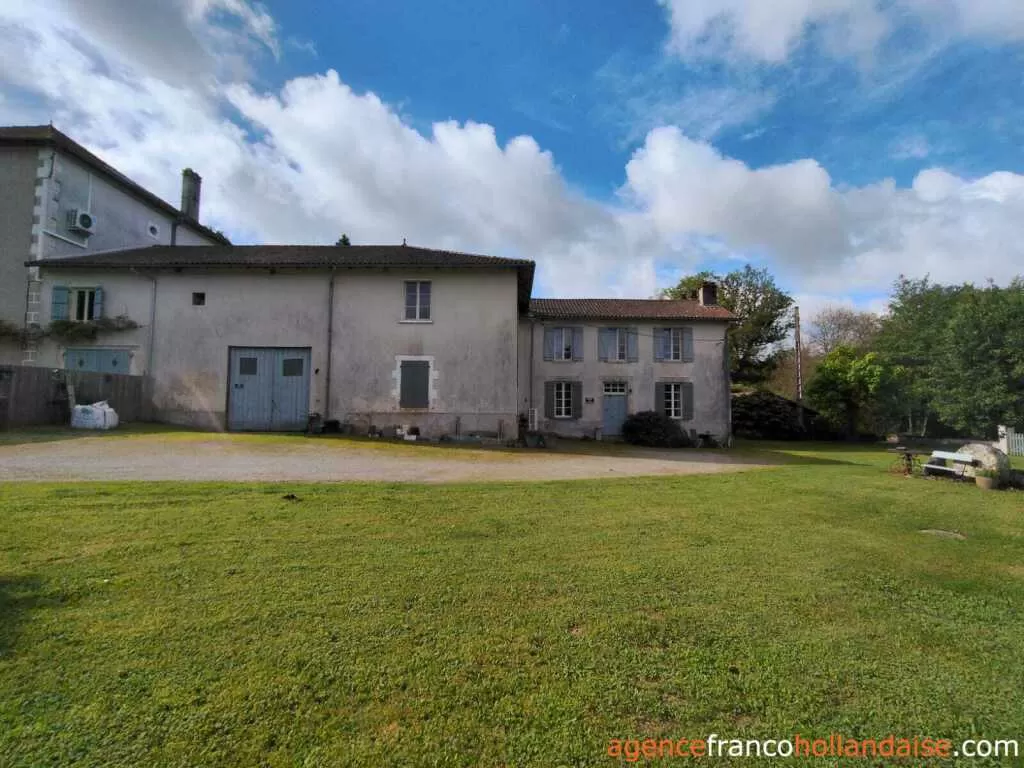 House with guest house for sale rochechouart, limousin, Li1054 Image - 63