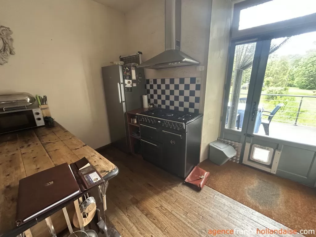 House with guest house for sale rochechouart, limousin, Li1054 Image - 8