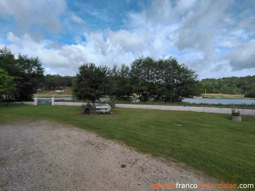 House with guest house for sale rochechouart, limousin, Li1054 Image - 36