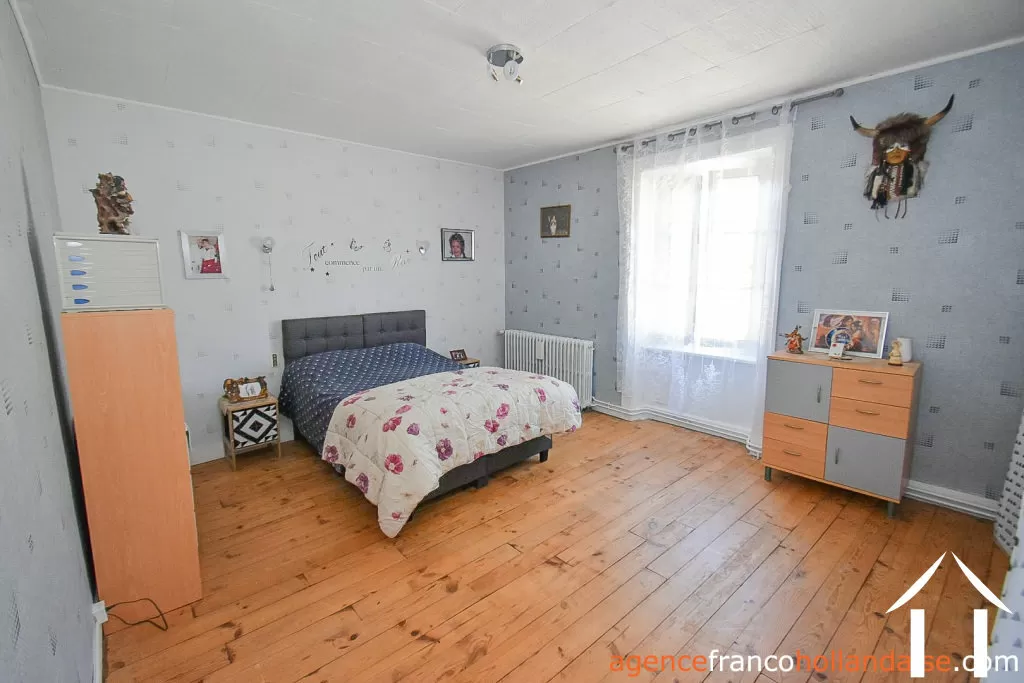 Village house for sale la croisille sur briance, limousin, Li1055 Image - 15