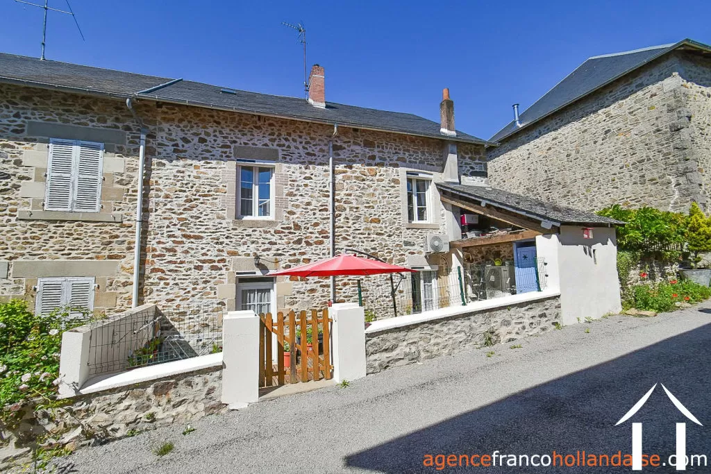Village house for sale la croisille sur briance, limousin, Li1055 Image - 27