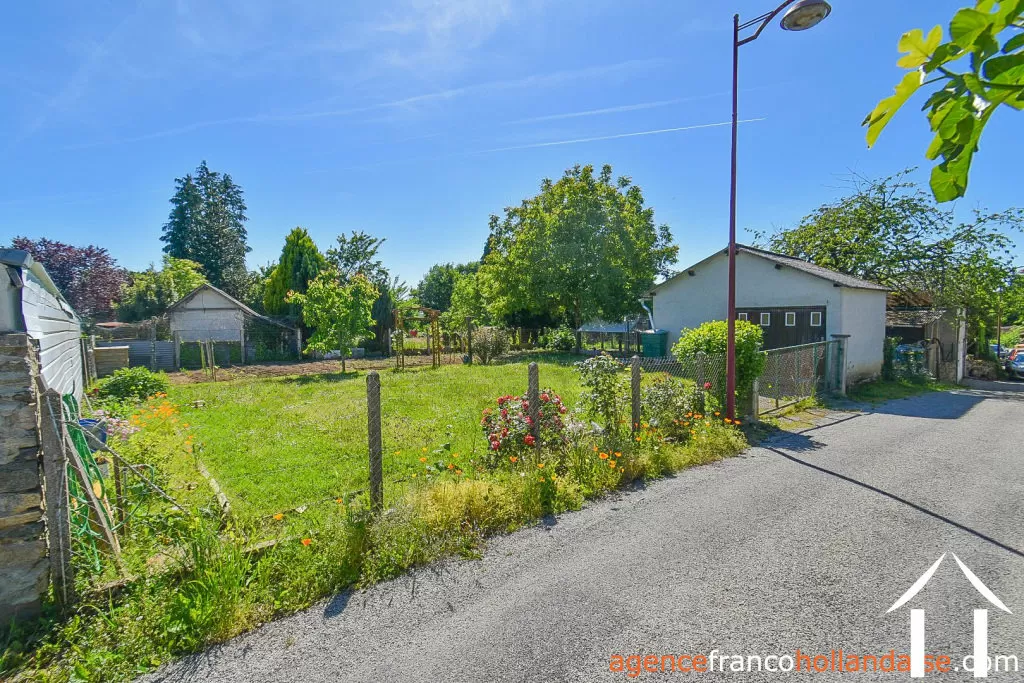 Village house for sale la croisille sur briance, limousin, Li1055 Image - 31