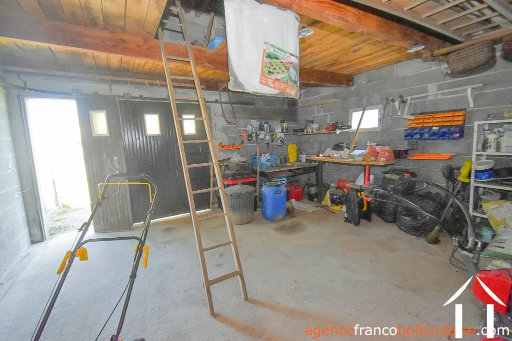 Village house for sale la croisille sur briance, limousin, Li1055 Image - 32