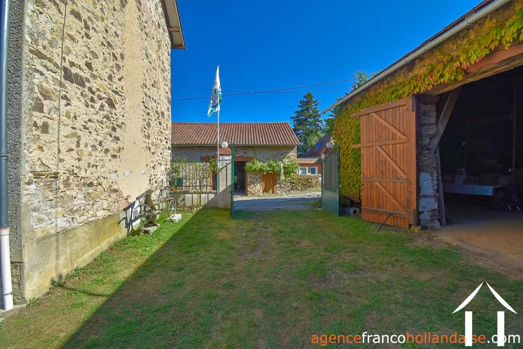 House for sale st meard, limousin, Li1060 Image - 21