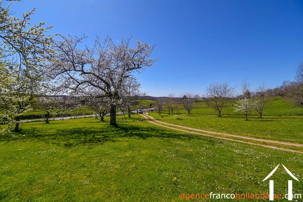 Property 1 hectare ++ for sale la croisille sur briance, limousin, Li1061 Image - 47