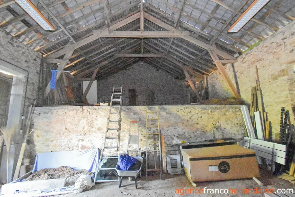 Property 1 hectare ++ for sale chateauneuf la foret, limousin, Li1062 Image - 33