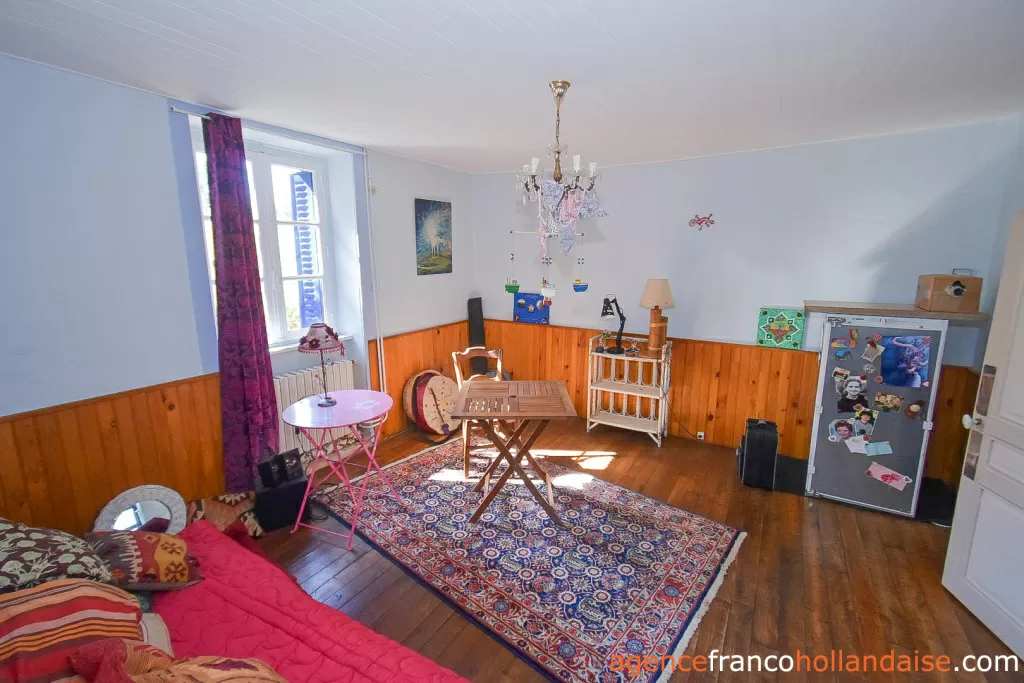 Property 1 hectare ++ for sale chateauneuf la foret, limousin, Li1062 Image - 5