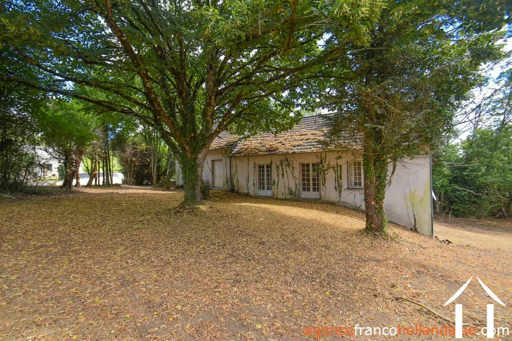 Village house for sale meilhards, limousin, Li1063 Image - 1