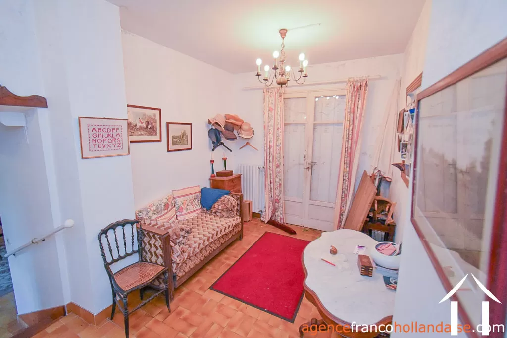 Village house for sale meilhards, limousin, Li1063 Image - 12