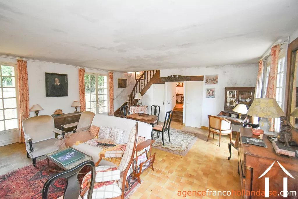 Village house for sale meilhards, limousin, Li1063 Image - 8