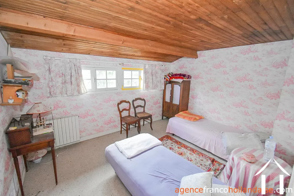 Village house for sale meilhards, limousin, Li1063 Image - 20