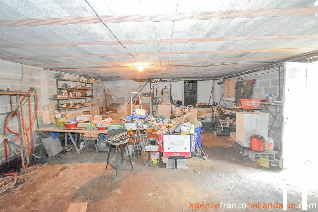 Village house for sale meilhards, limousin, Li1063 Image - 36