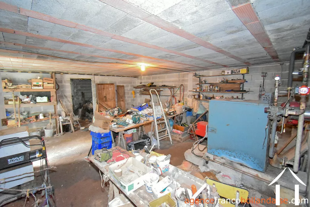 Village house for sale meilhards, limousin, Li1063 Image - 37