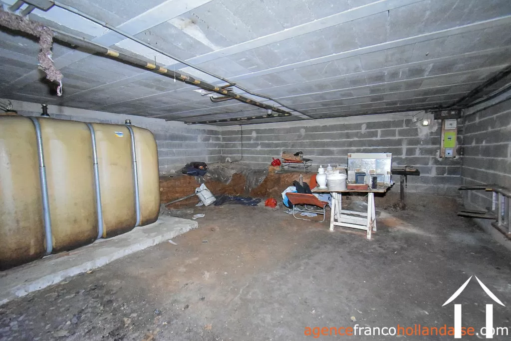 Village house for sale meilhards, limousin, Li1063 Image - 38