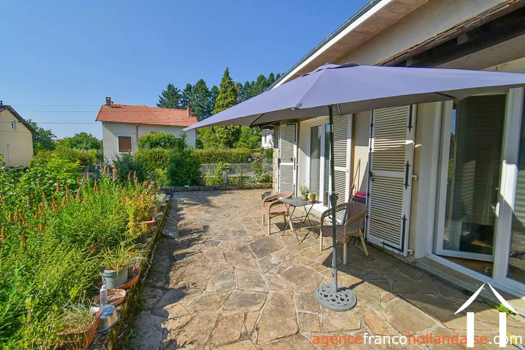 House for sale chateauneuf la foret, limousin, Li1064 Image - 9