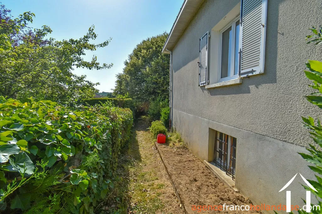 House for sale chateauneuf la foret, limousin, Li1064 Image - 31