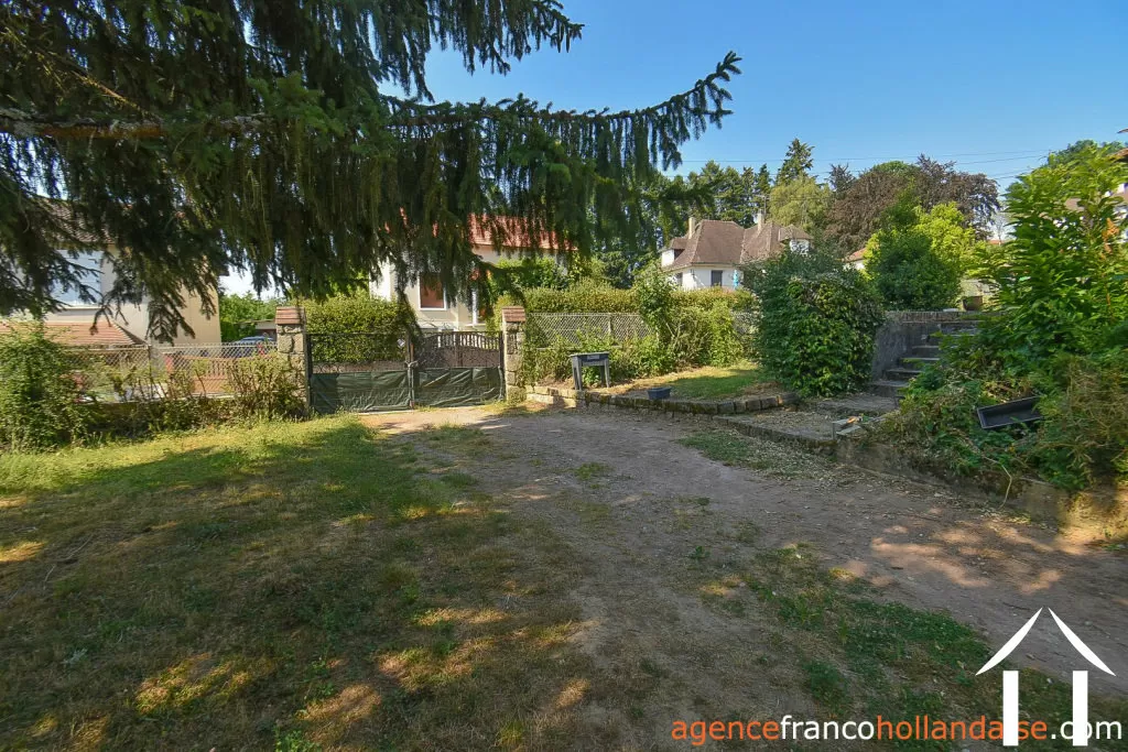 House for sale chateauneuf la foret, limousin, Li1064 Image - 38