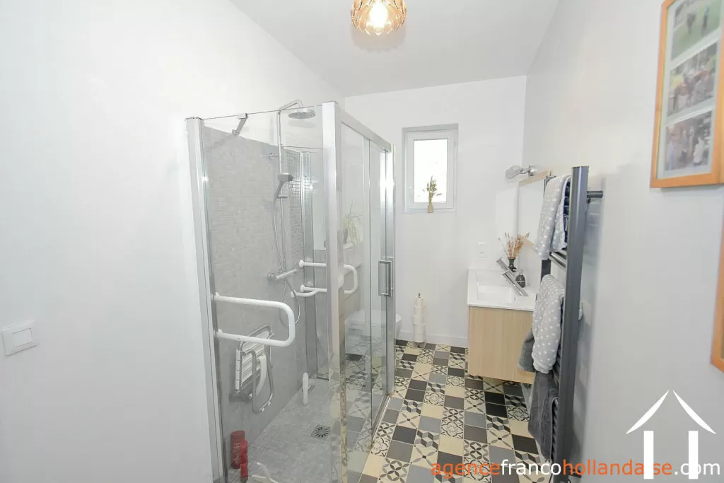 House for sale chateauneuf la foret, limousin, Li1064 Image - 12