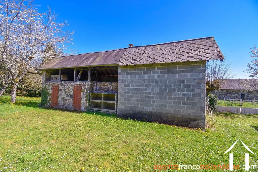 House for sale la porcherie, limousin, Li1067 Image - 31