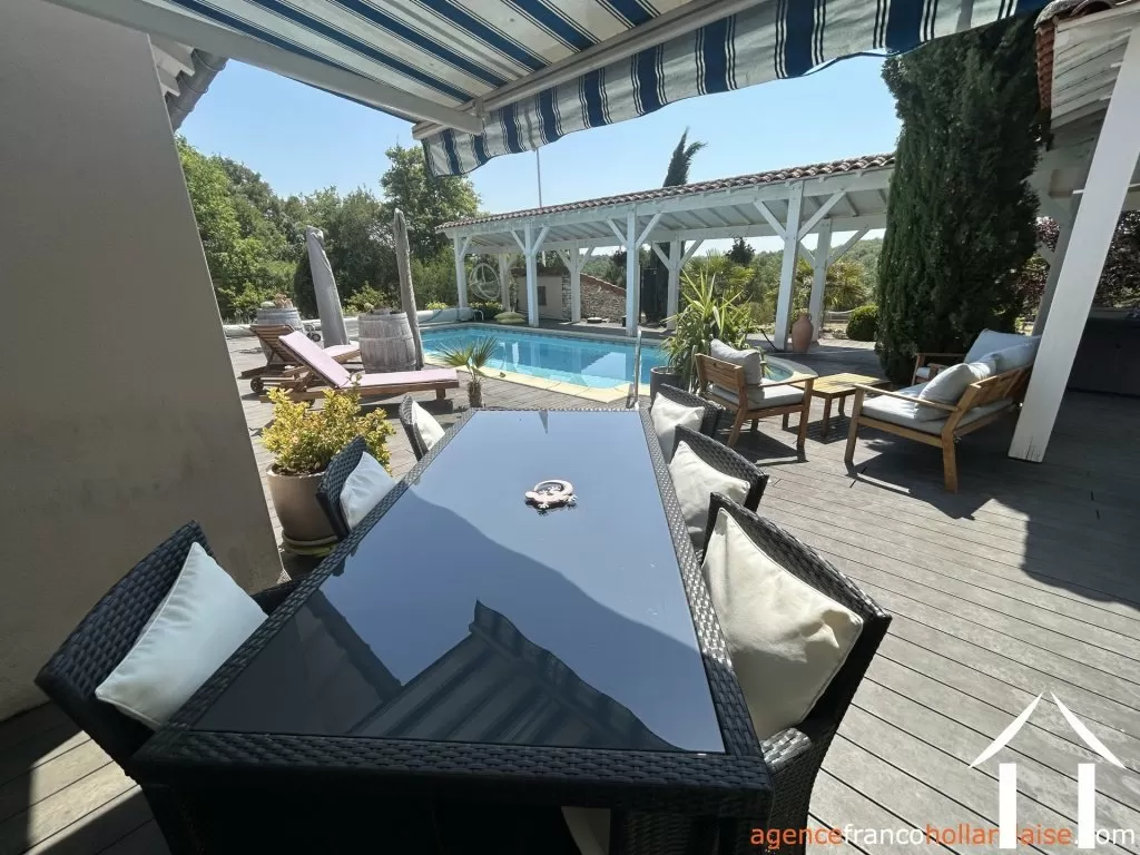 House with guest house for sale brouchaud, aquitaine, Li1068 Image - 6