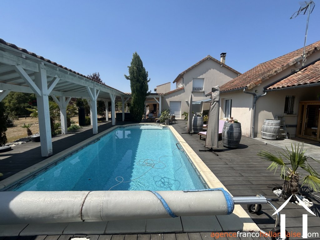 House with guest house for sale brouchaud, aquitaine, Li1068 Image - 33