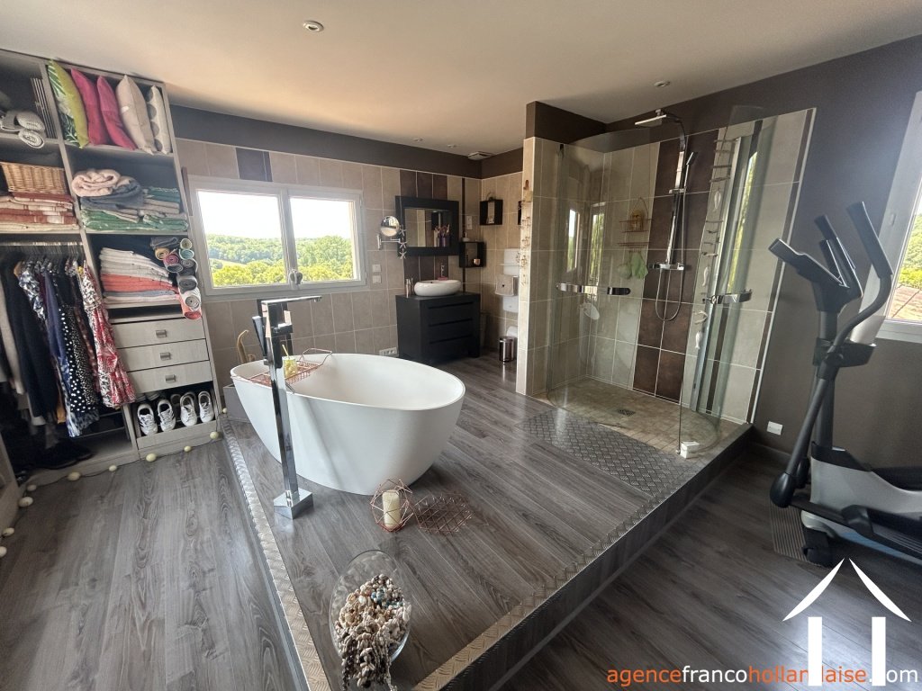 House with guest house for sale brouchaud, aquitaine, Li1068 Image - 15
