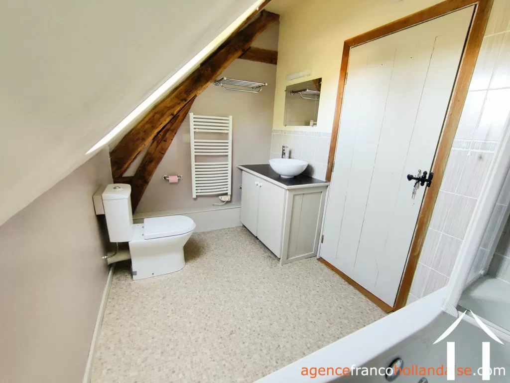 House with guest house for sale lubersac, limousin, Li1070 Image - 36