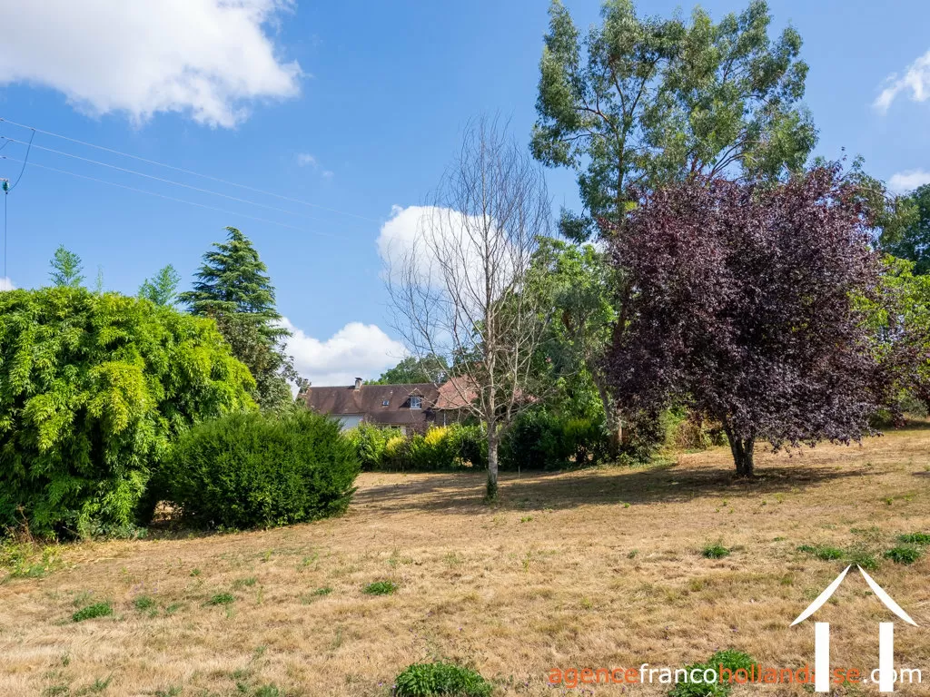 House with guest house for sale lubersac, limousin, Li1070 Image - 90